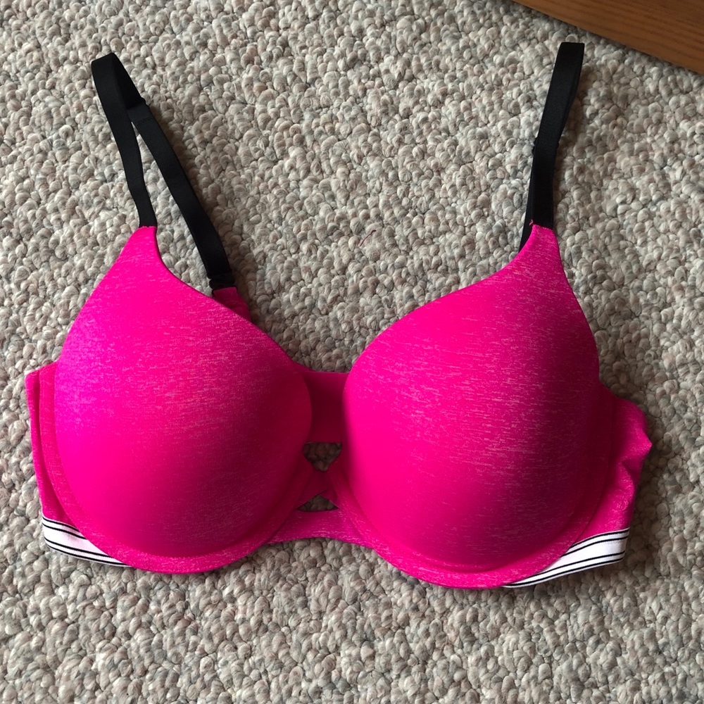 Victoria’s Secret push up bra